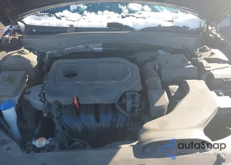 2018 Kia Optima S из США, поврежденный, VIN 5XXGT4L38JG220070